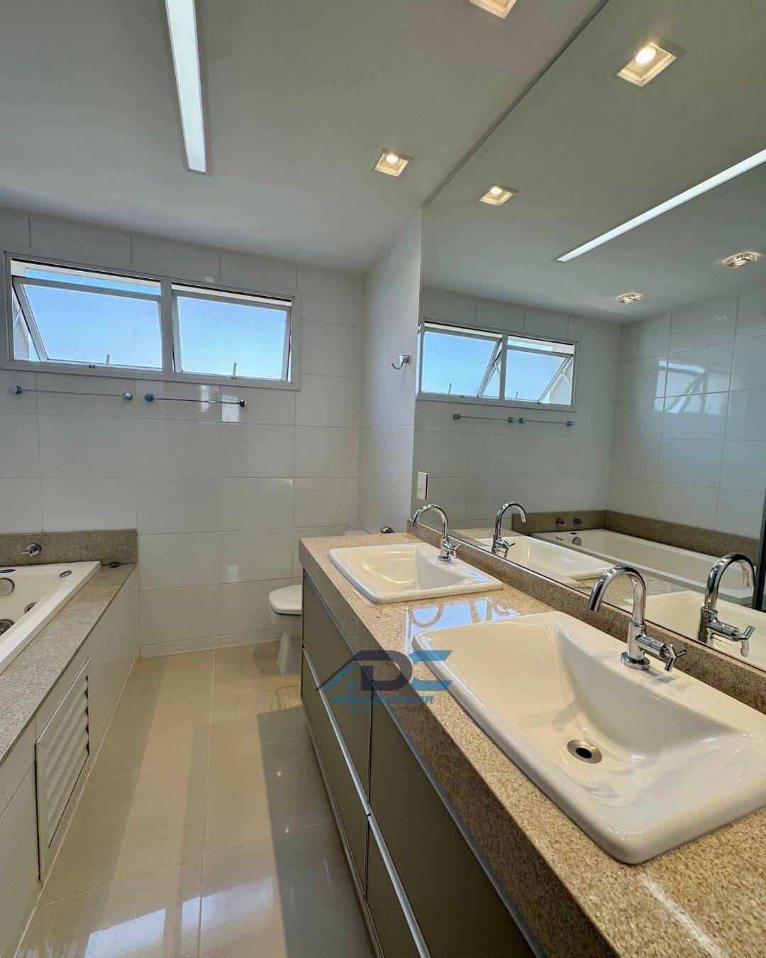 Apartamento à venda com 3 quartos, 193m² - Foto 10