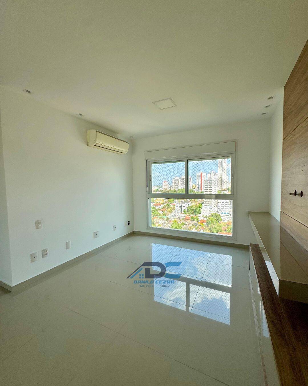 Apartamento à venda com 3 quartos, 193m² - Foto 8