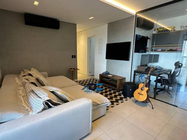 Apartamento para Venda em Cuiabá - 2